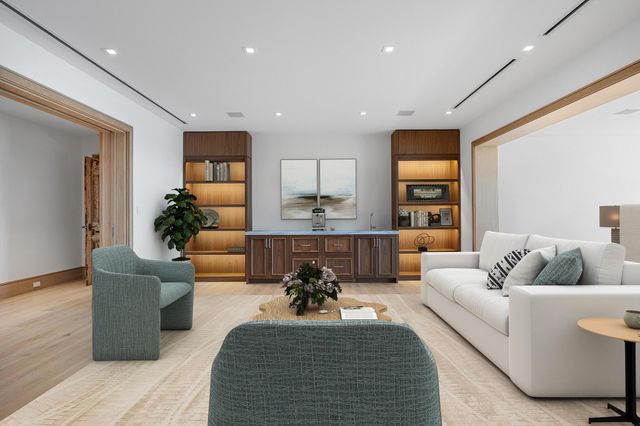 1260 S Ocean Boulevard, Manalapan, FL 33462