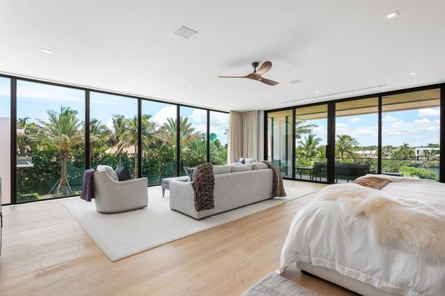 1260 S Ocean Boulevard, Manalapan, FL 33462