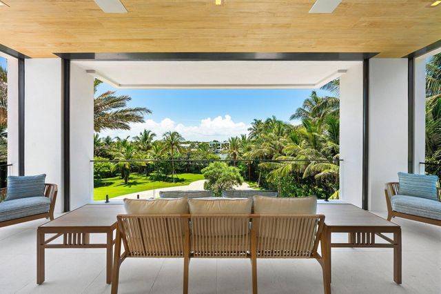 1260 S Ocean Boulevard, Manalapan, FL 33462