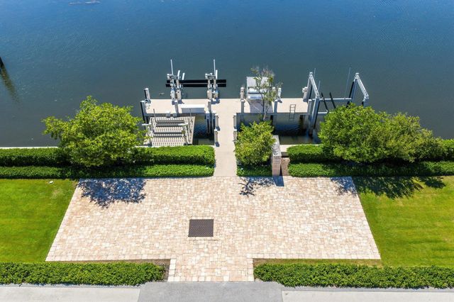 1260 S Ocean Boulevard, Manalapan, FL 33462