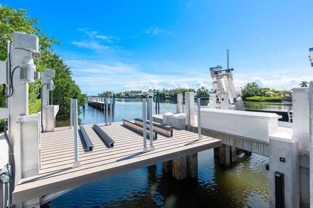 1260 S Ocean Boulevard, Manalapan, FL 33462