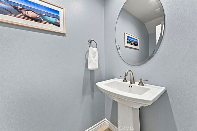 21380 Abigail Lane, Huntington Beach, CA 92646