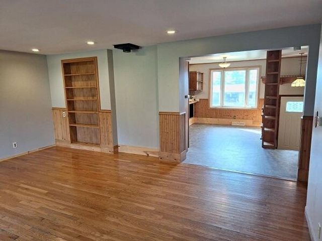 729 S Washington AVENUE, Viroqua, WI 54665