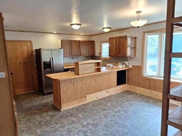 729 S Washington AVENUE, Viroqua, WI 54665