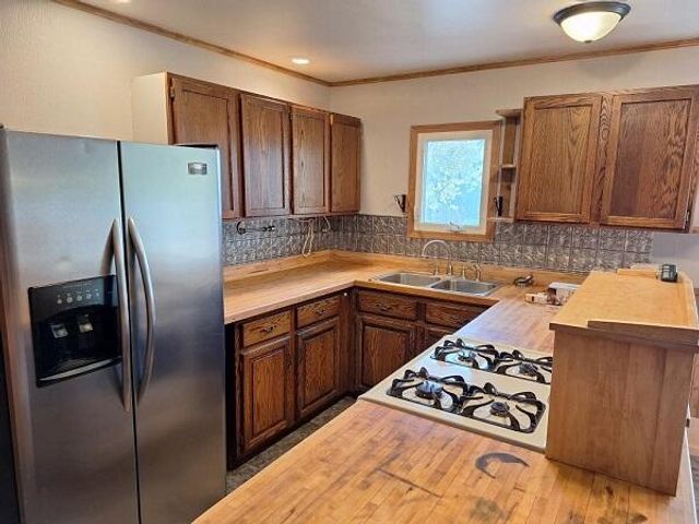 729 S Washington AVENUE, Viroqua, WI 54665