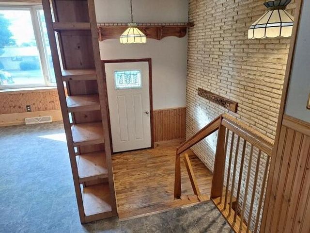 729 S Washington AVENUE, Viroqua, WI 54665