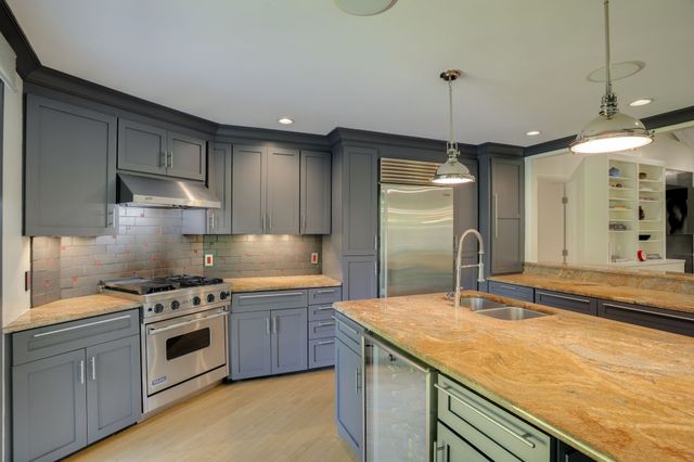 5856 Beauregard Dr, Nashville, TN 37215