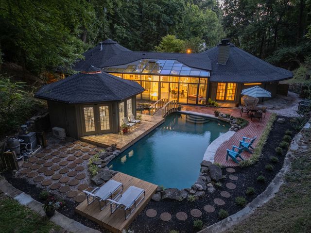 5856 Beauregard Dr, Nashville, TN 37215
