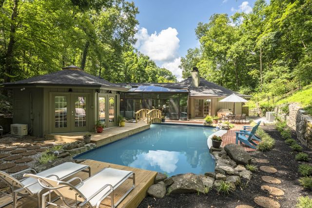 5856 Beauregard Dr, Nashville, TN 37215