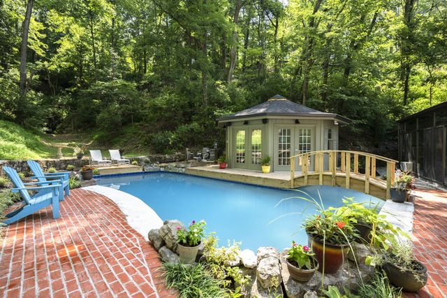 5856 Beauregard Dr, Nashville, TN 37215