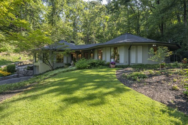 5856 Beauregard Dr, Nashville, TN 37215