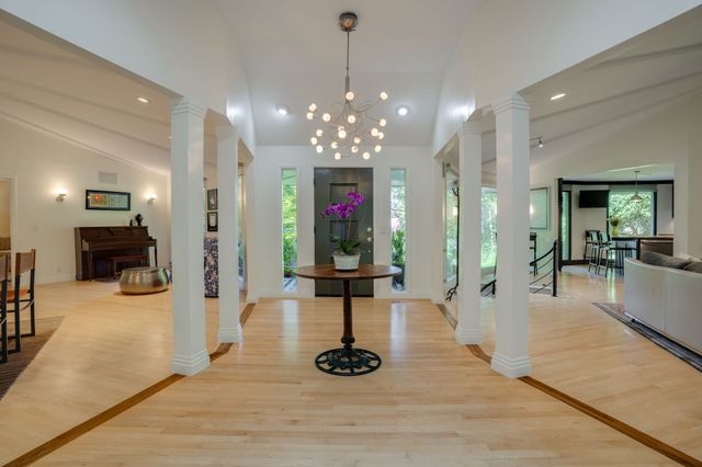 5856 Beauregard Dr, Nashville, TN 37215
