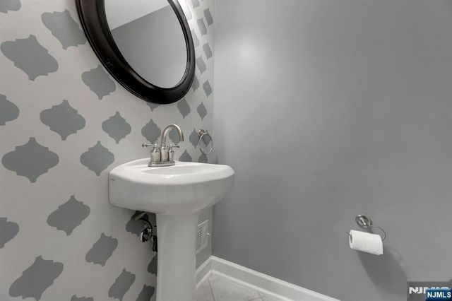 787 Winding Way, River Vale, NJ 07675