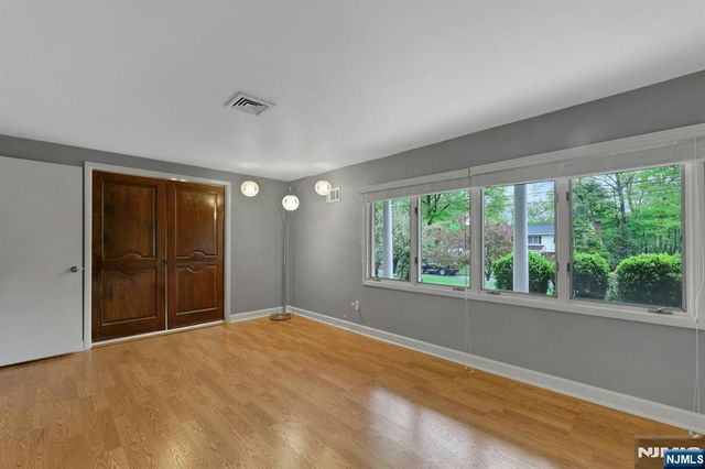 787 Winding Way, River Vale, NJ 07675