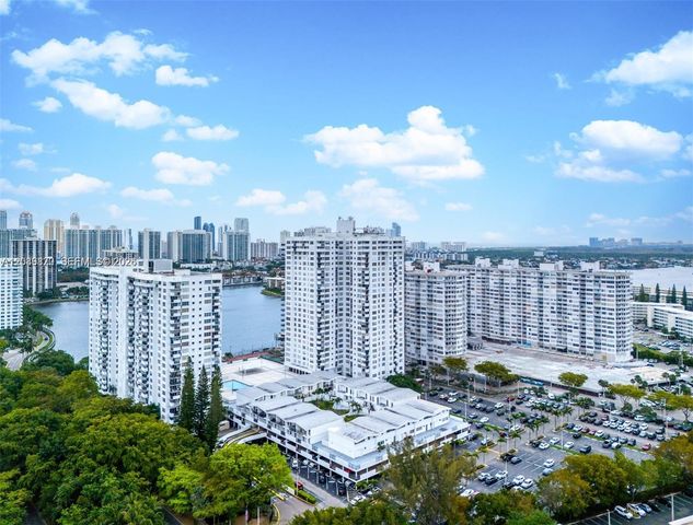 2780 NE 183rd St 2009, Aventura, FL 33160