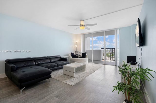 2780 NE 183rd St 2009, Aventura, FL 33160