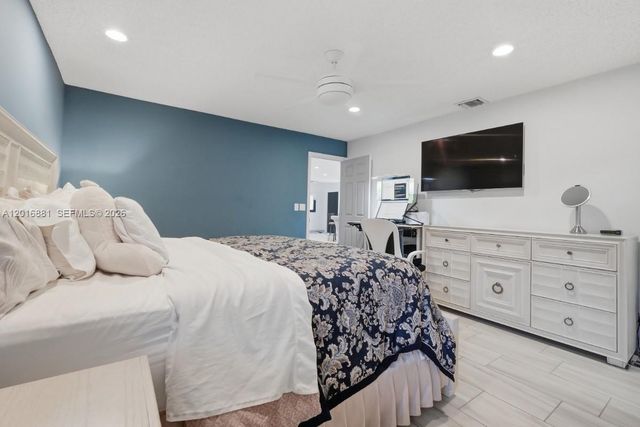 6455 Hitchin Post Way, Delray Beach, FL 33484