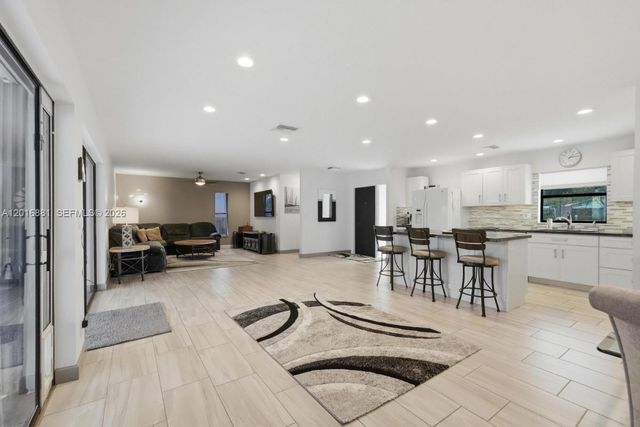 6455 Hitchin Post Way, Delray Beach, FL 33484