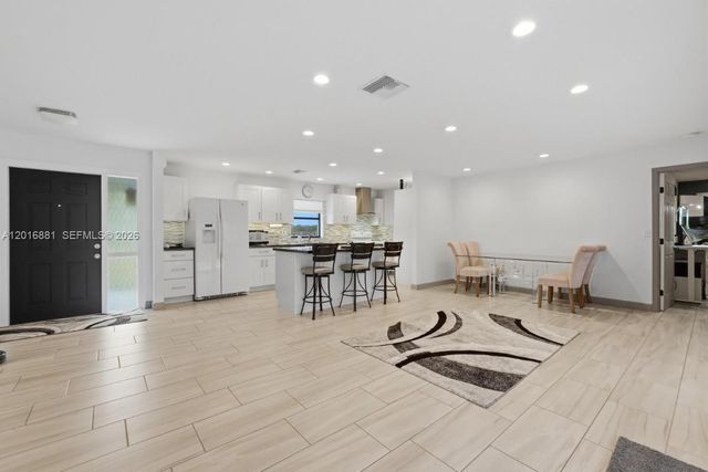 6455 Hitchin Post Way, Delray Beach, FL 33484