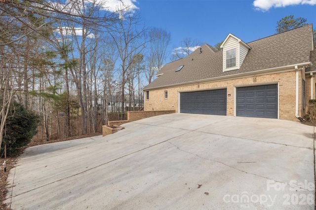 2409 Valelake Road, York, SC 29745