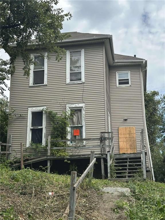 2603 S 13th Street, St Joseph, MO 64503