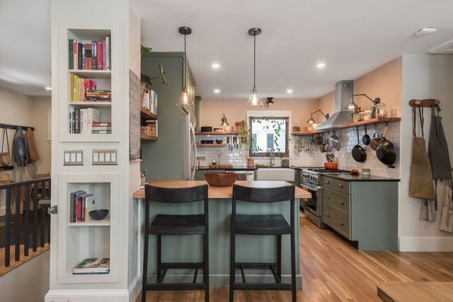 11 Eugenia Rd, Boston, MA 02131