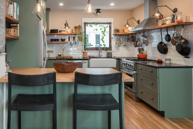 11 Eugenia Rd, Boston, MA 02131