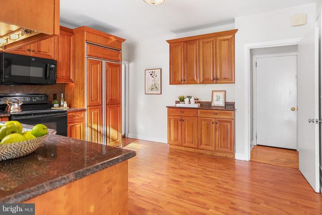 923 WINDING LN, Media, PA 19063