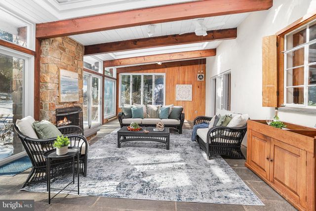 923 WINDING LN, Media, PA 19063