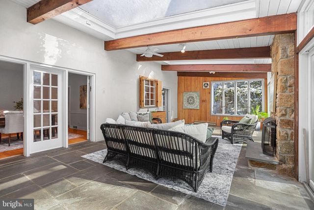 923 WINDING LN, Media, PA 19063