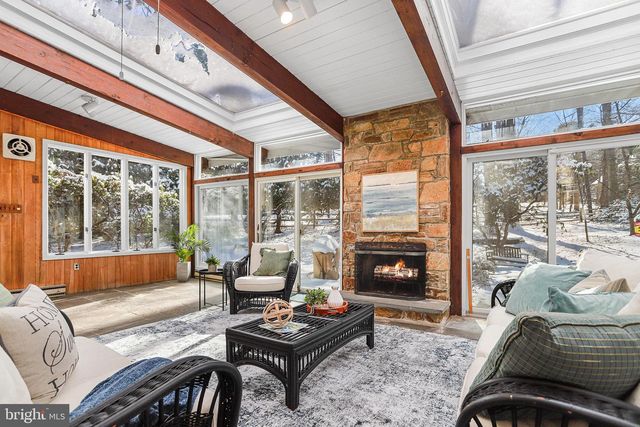 923 WINDING LN, Media, PA 19063