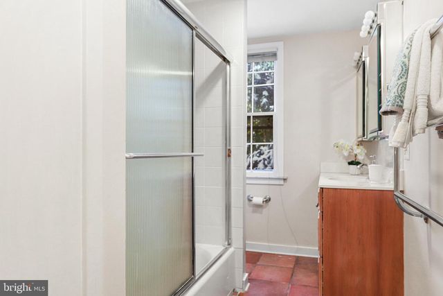 923 WINDING LN, Media, PA 19063