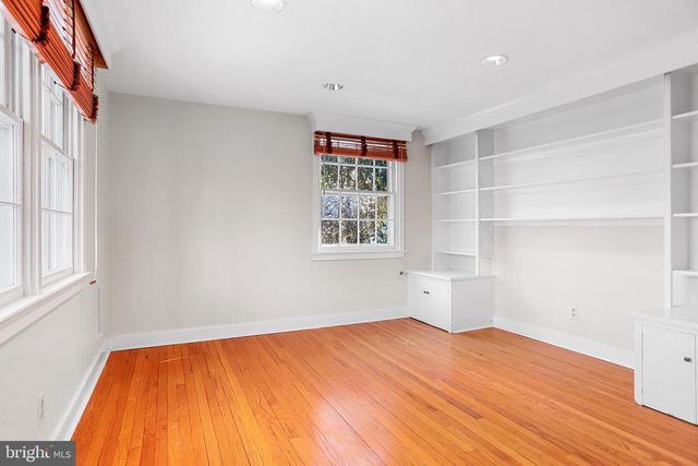 923 WINDING LN, Media, PA 19063