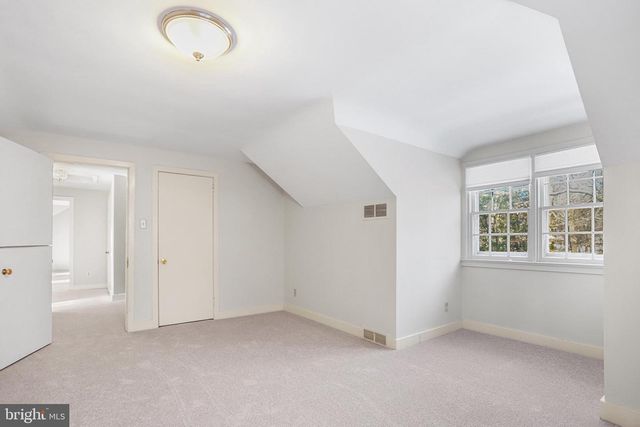 923 WINDING LN, Media, PA 19063