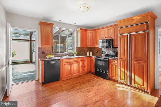 923 WINDING LN, Media, PA 19063