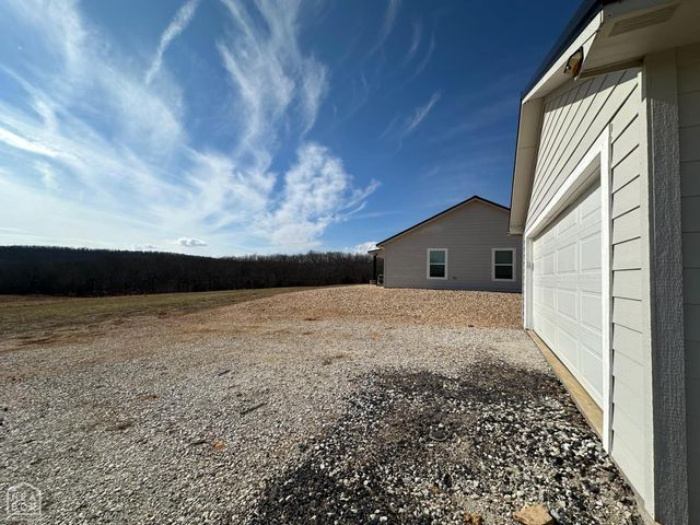 1779 NC 1600, Compton, AR 72624
