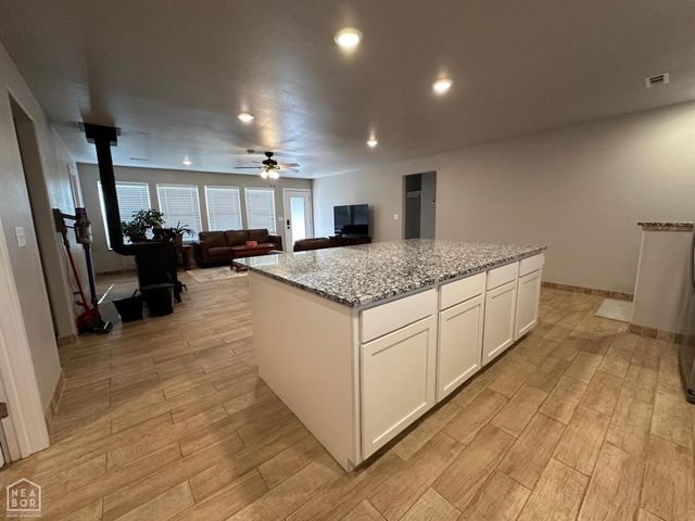 1779 NC 1600, Compton, AR 72624