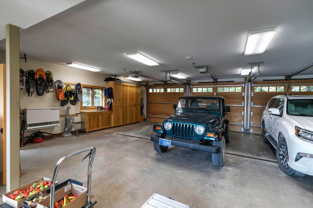 Address unavailable. photo 25