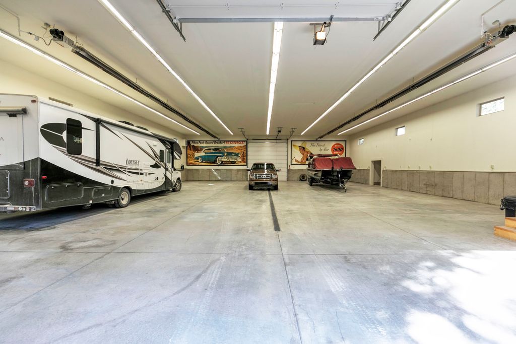 Address unavailable. photo 6