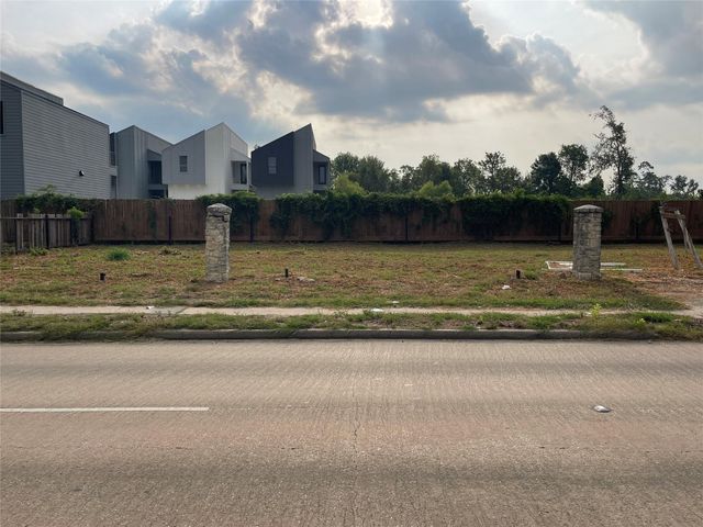 00 T C Jester Boulevard, Houston, TX 77091