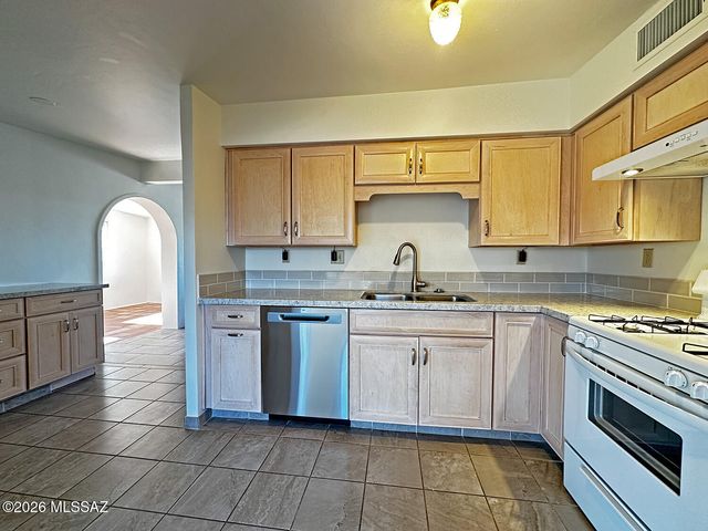4917 E 23rd Street, Tucson, AZ 85711