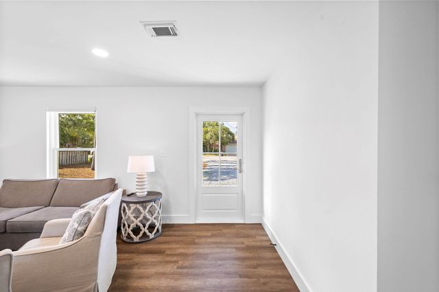 162 Ash Street, Santa Rosa Beach, FL 32459