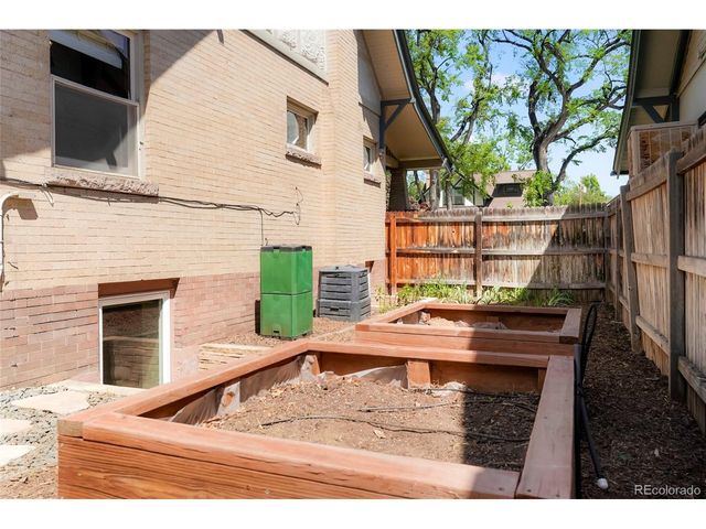 2379 Dahlia St, Denver, CO 80207