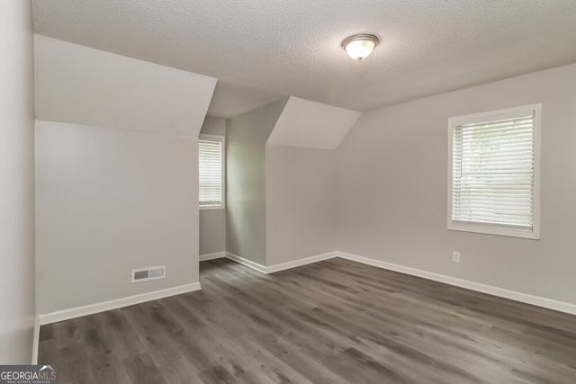 565 Bells Ferry Place, Acworth, GA 30102