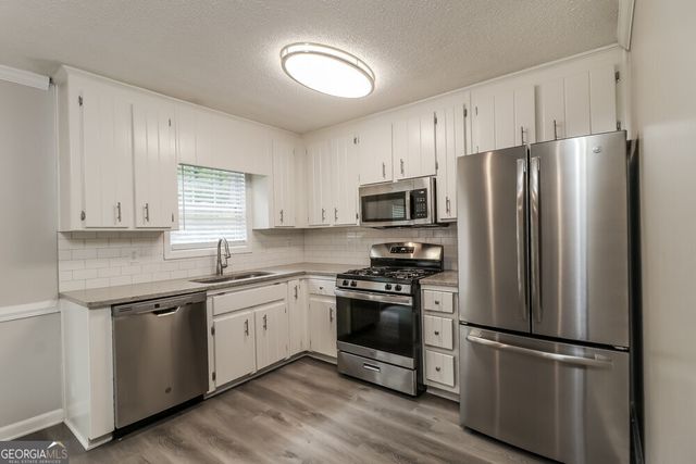 565 Bells Ferry Place, Acworth, GA 30102