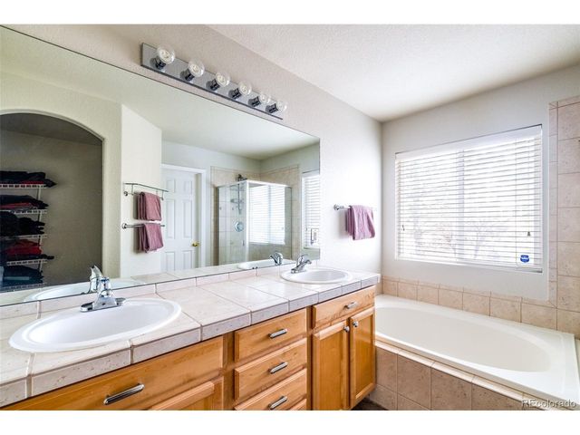 2454 S Scranton Way, Aurora, CO 80014
