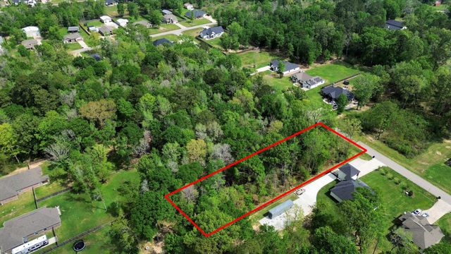 134 County Road 6606, Dayton, TX 77535