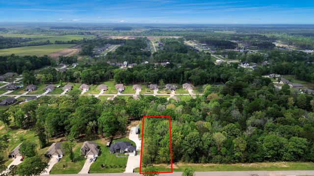 134 County Road 6606, Dayton, TX 77535