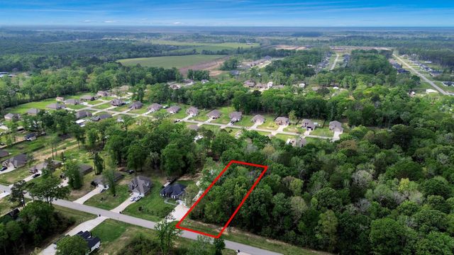 134 County Road 6606, Dayton, TX 77535