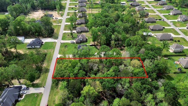 134 County Road 6606, Dayton, TX 77535